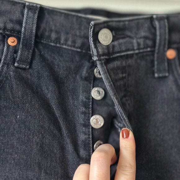 Levi’s Ribcage Shorts Washed Black 31 - Picture 3 of 7